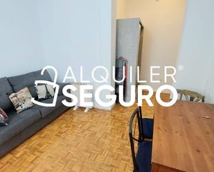 Living room of Flat to rent in  Madrid Capital  with Air Conditioner and Furnished