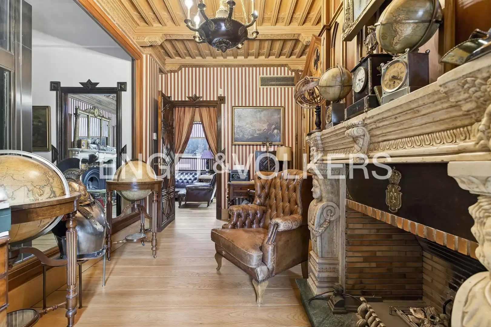 Sala de estar de Casa o chalet en venta en Sevilla con Aire acondicionado, Calefacción y Parquet