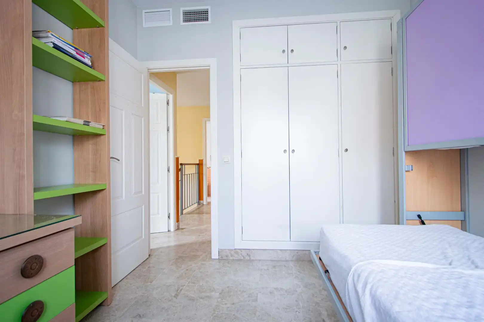 Bedroom of Detached homes for sale in Sevilla  with Air Conditioner, Heating and Private garden