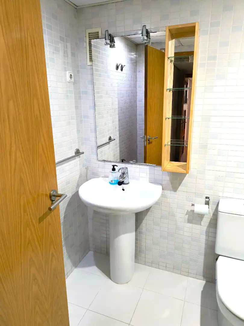 Bathroom of Flat for rent in Murcia  with Air Conditioner, Storage room and Furnished