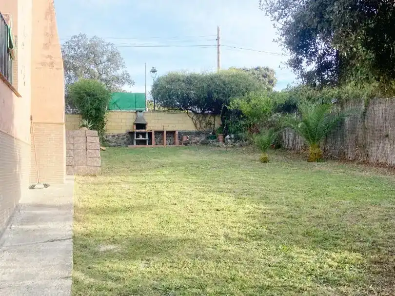 Pis en venda en Castilblanco de los Arroyos amb Aire condicionat i Jardí privat