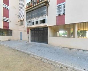 Vista exterior de Apartament en venda en  Sevilla Capital