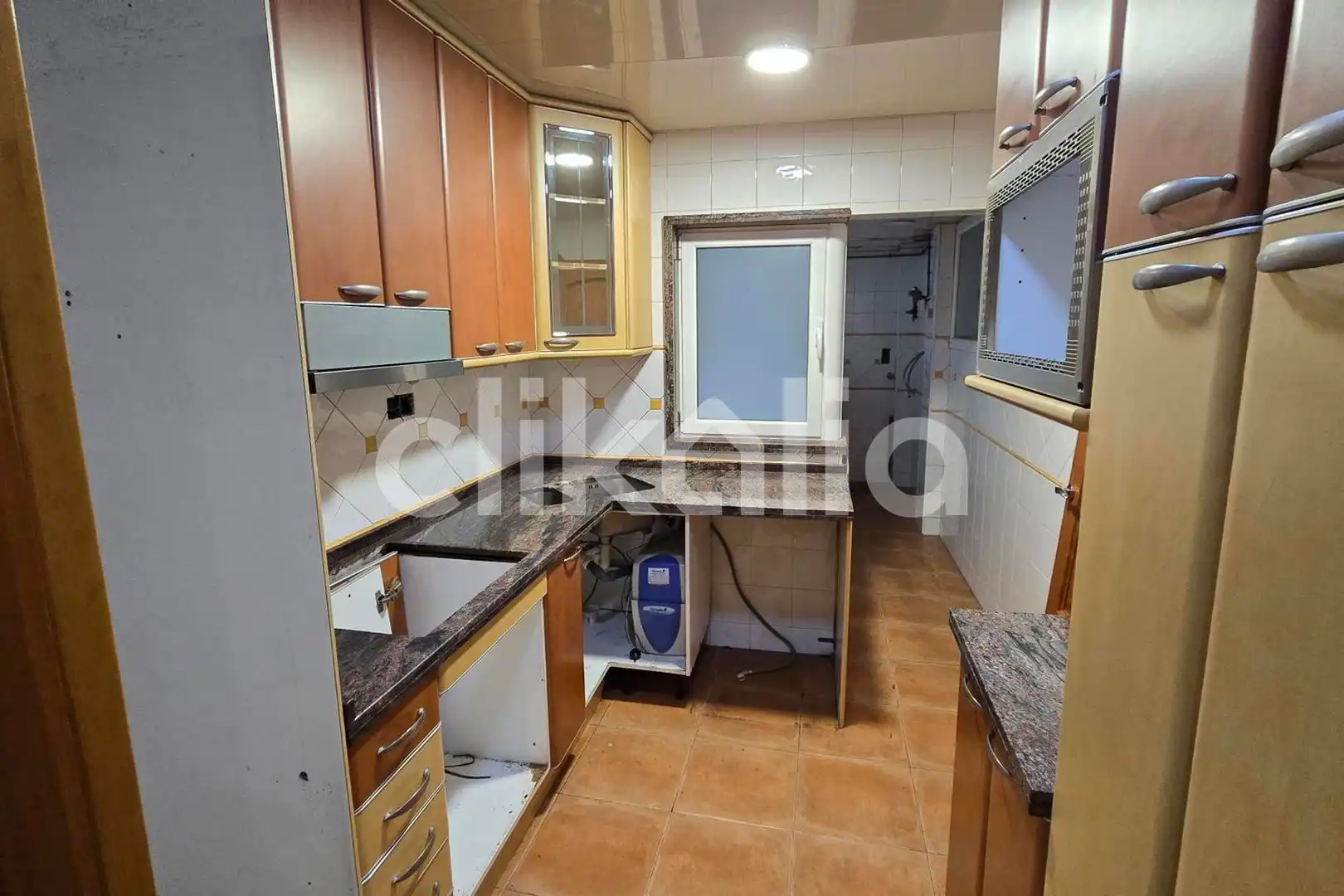 Cuina de Pis en venda en Sant Boi de Llobregat amb Terrassa