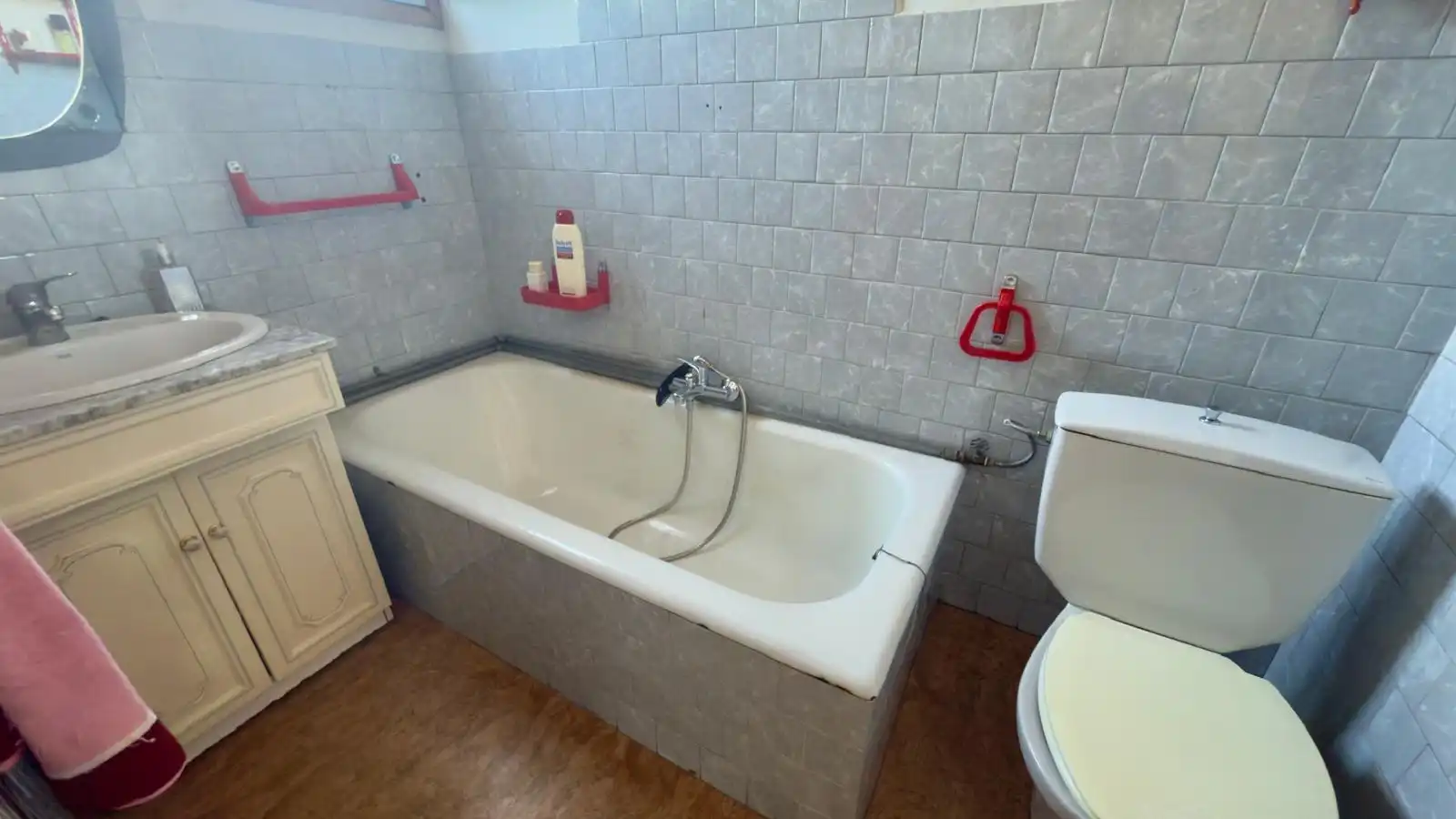 Baño de Finca rústica en venta en Cenlle con Jardín privado, Terraza y Trastero