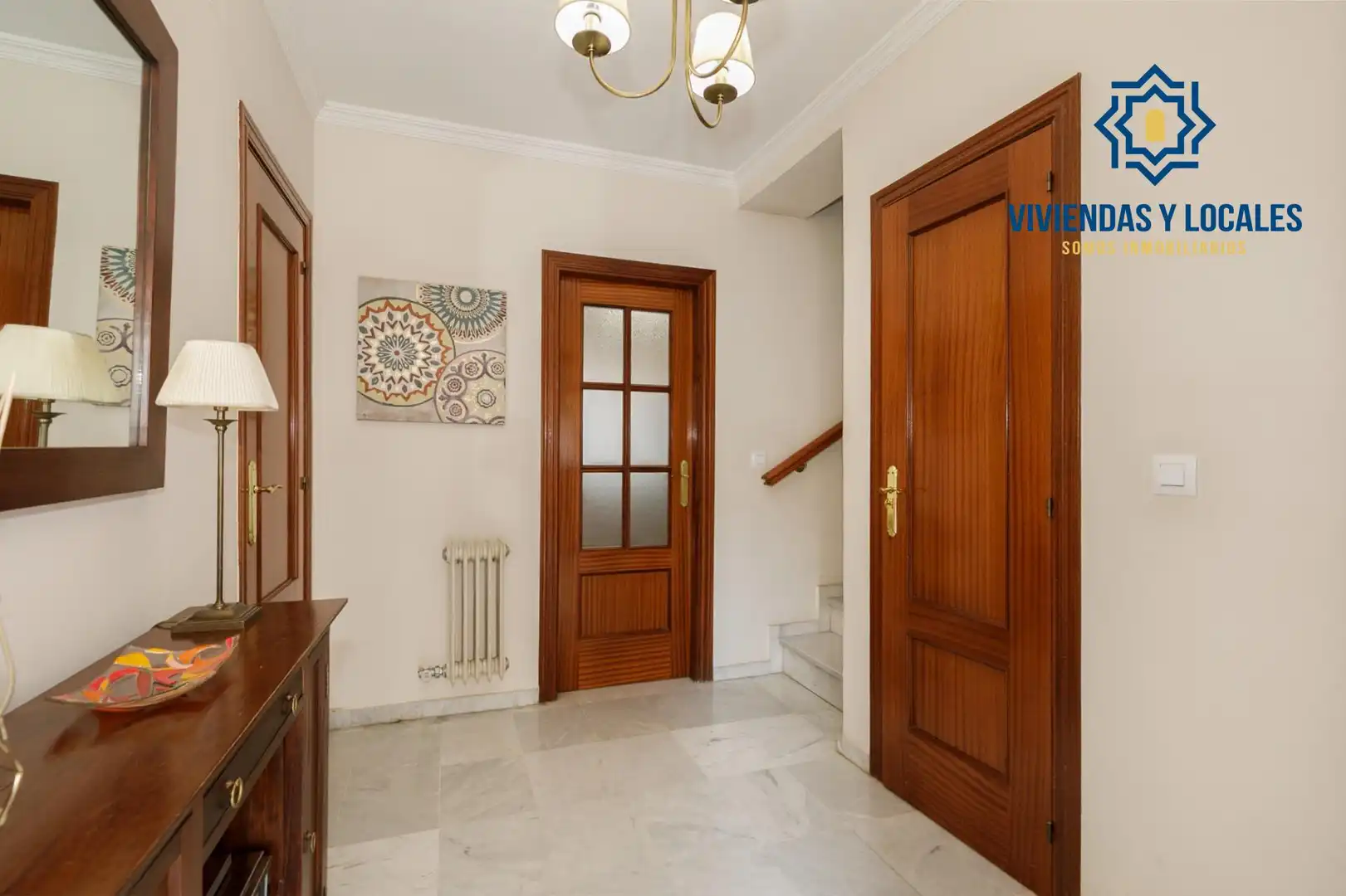 Casa adosada en venta en Angustias - Chana - Encina