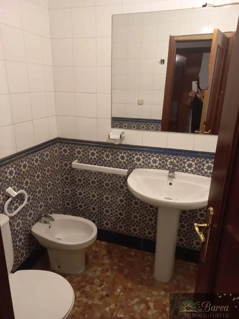 Badezimmer von Gebäude zum Verkauf in Iznájar