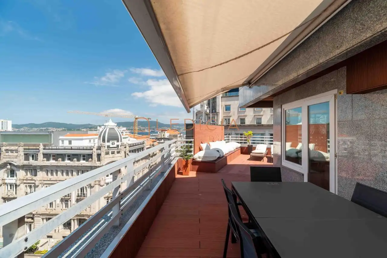 Penthouse mit Aufzug zur Miete in Colon 17, imagen 4