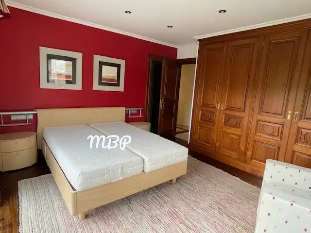 Dormitori de Casa o xalet en venda en Pontevedra Capital  amb Moblat