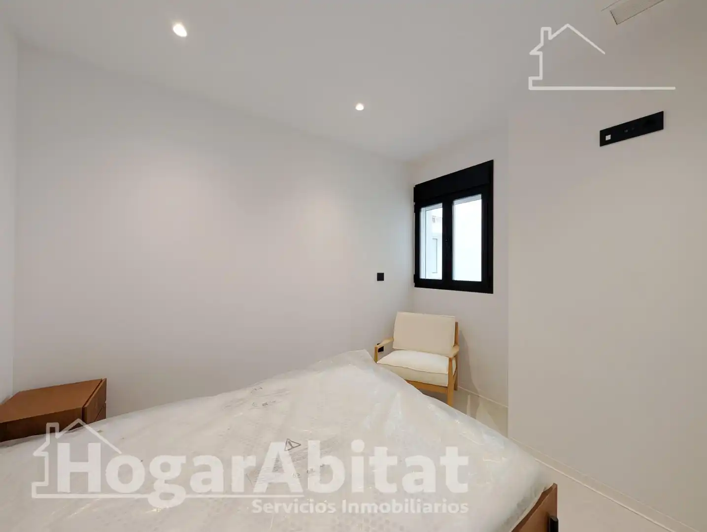 Dormitori de Pis en venda en Alicante / Alacant amb Aire condicionat, Calefacció i Moblat