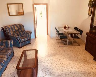 Sala d'estar de Pis en venda en Castellar de Santiago amb Aire condicionat i Terrassa