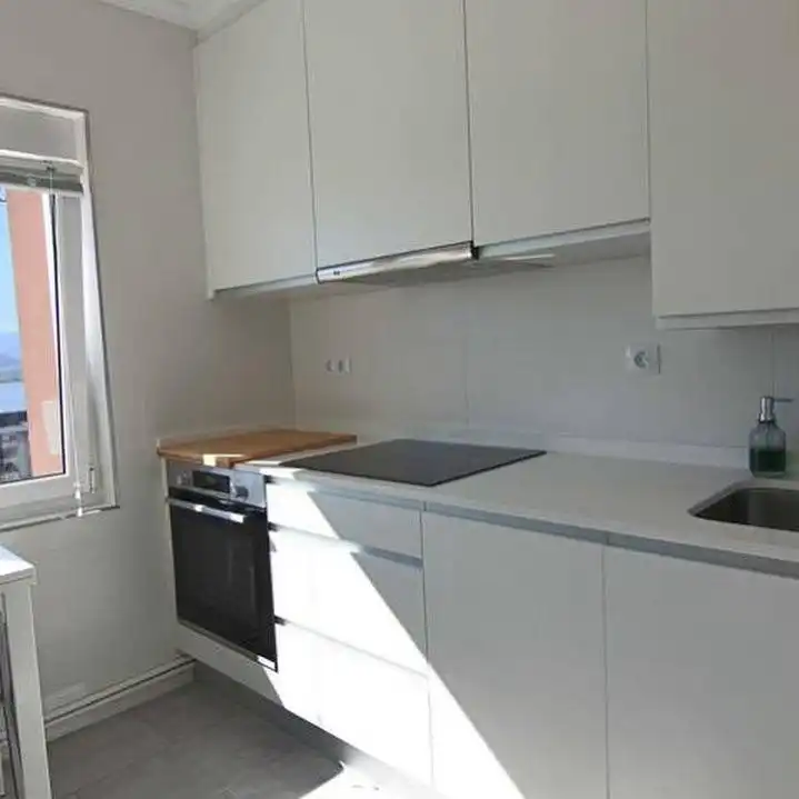 Cocina de Piso de alquiler en Santander con Calefacción, Amueblado y Balcón