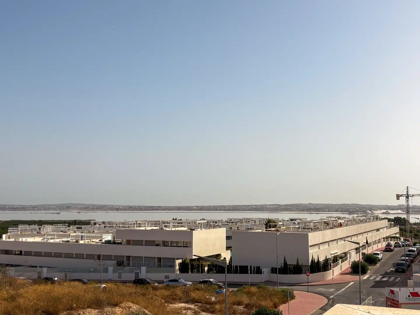 Vista exterior de Piso de alquiler en Torrevieja con Aire acondicionado, Calefacción y Jardín privado