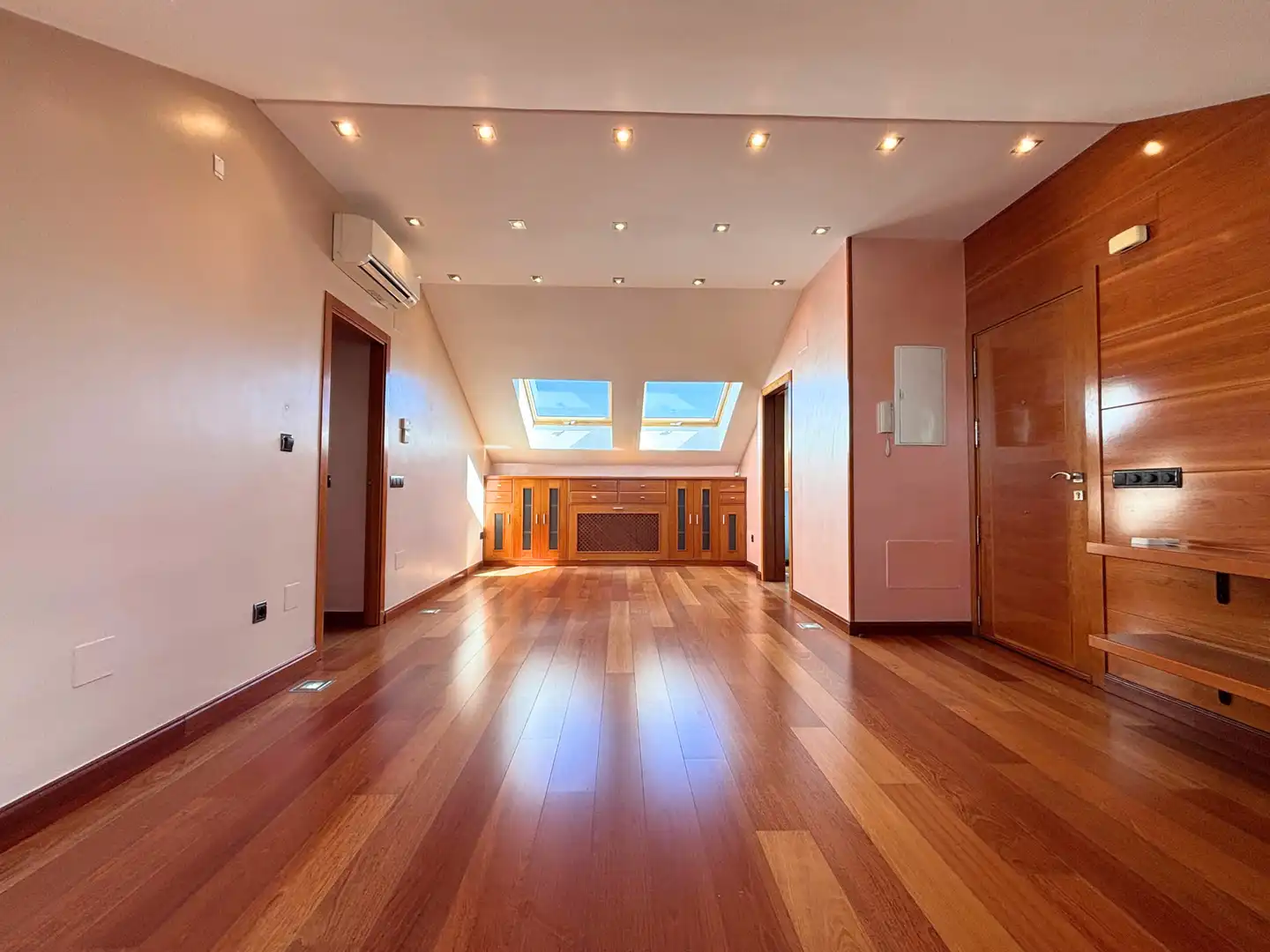 Living room of Attic for sale in Colmenar Viejo  with Air Conditioner, Heating and Terrace