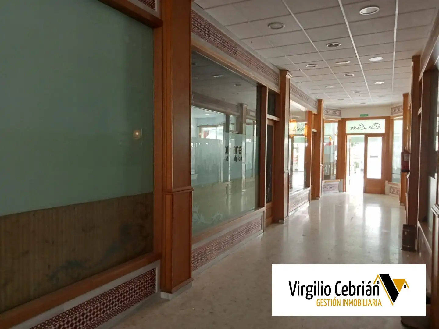 Local comercial en venda a Centro, imagen 2