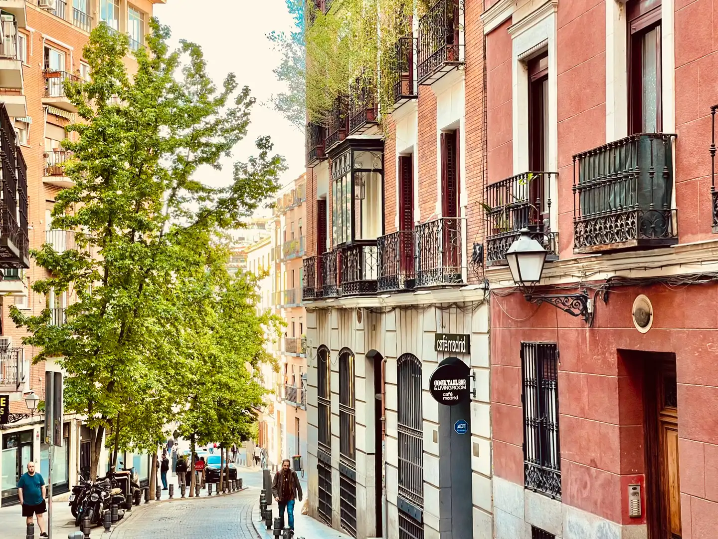 Vista exterior de Apartamento en venta en Madrid con Calefacción