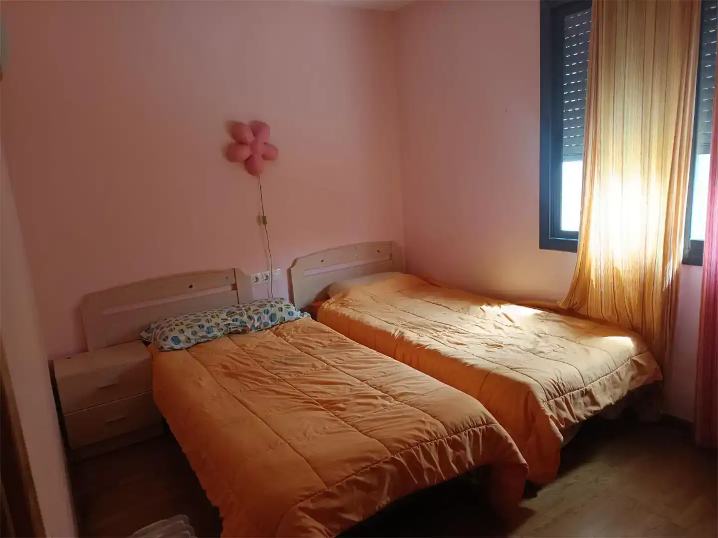 Schlafzimmer von Erdgeschoss zum Verkauf in Mont-roig del Camp mit Klimaanlage, Schwimmbad und Balkon