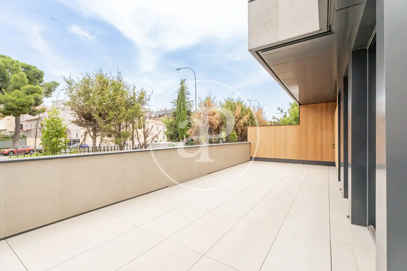Terrassa de Pis de lloguer en Madrid amb Aire condicionat, Calefacció i Jardí privat