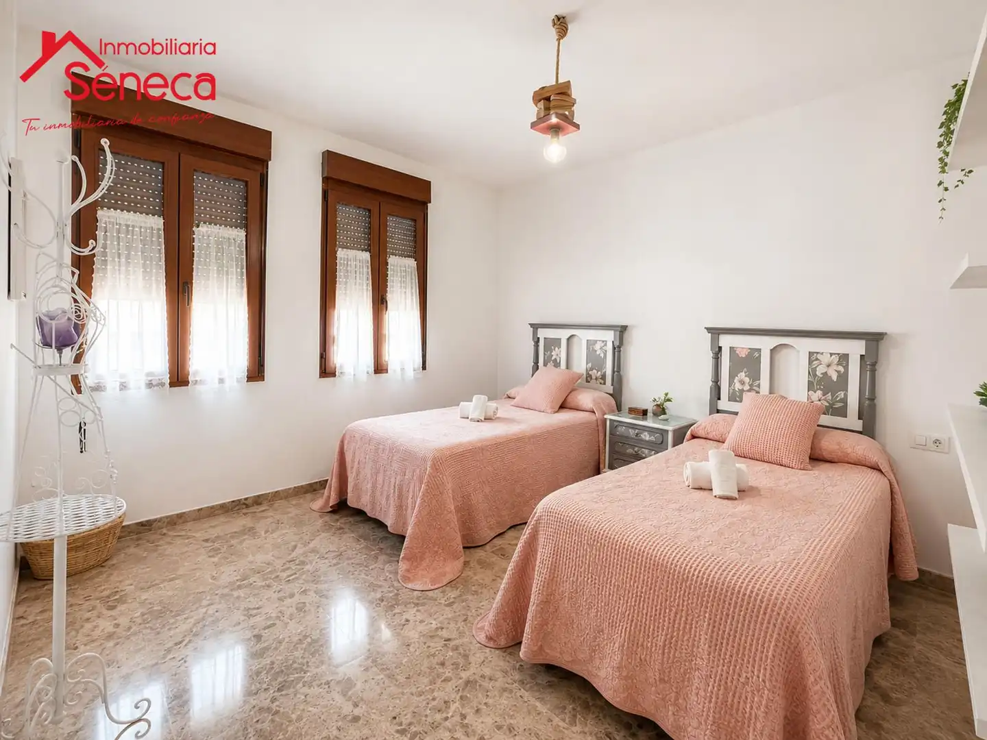 Schlafzimmer von Wohnung zum Verkauf in Córdoba mit Klimaanlage, Heizung und Terrasse