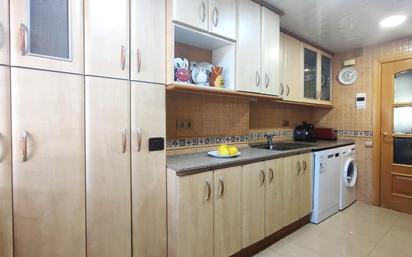 Kitchen of Flat for sale in L'Hospitalet de Llobregat  with Air Conditioner, Heating and Terrace