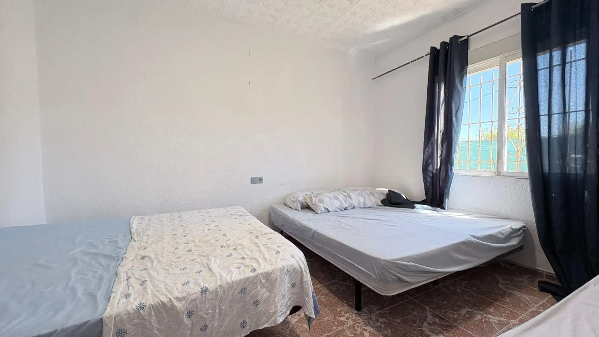 Habitación de Finca rústica en venta en Cullera con Aire acondicionado, Jardín privado y Trastero