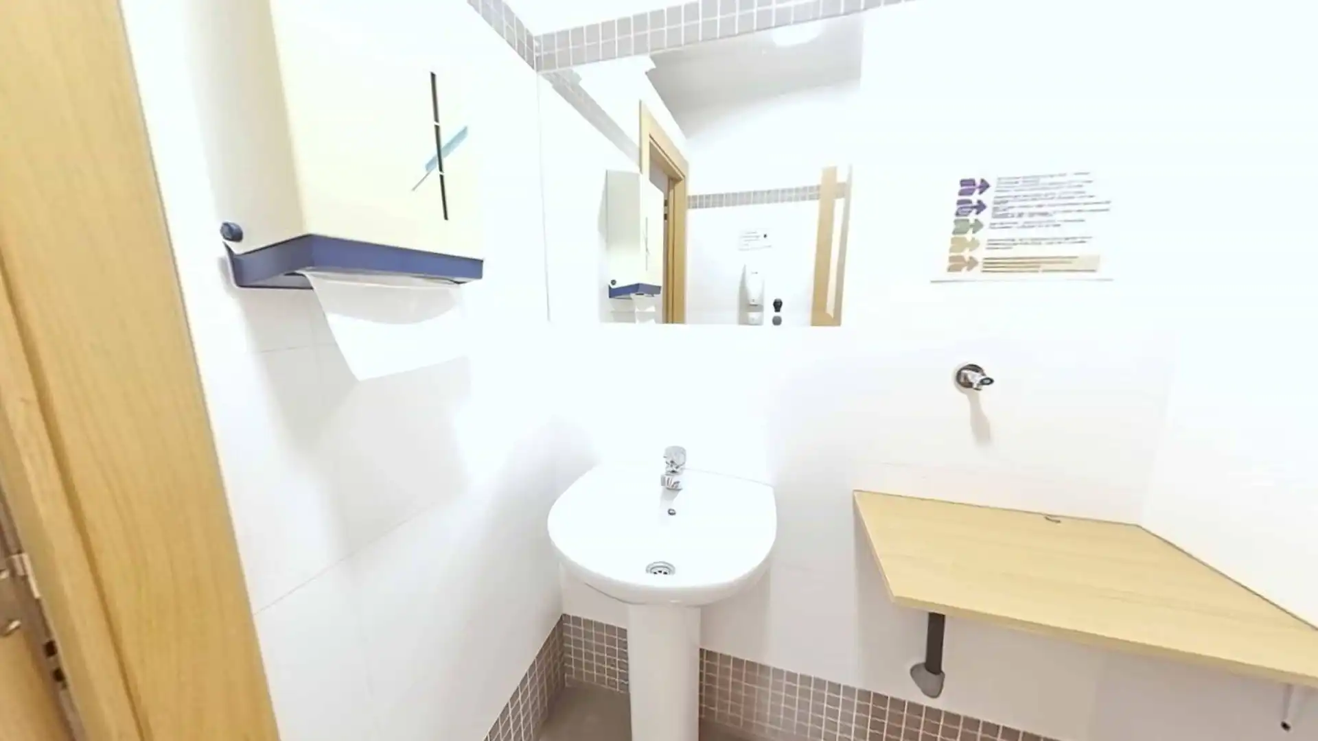 Baño de Oficina en venta en Santander con Aire acondicionado, Calefacción y Trastero