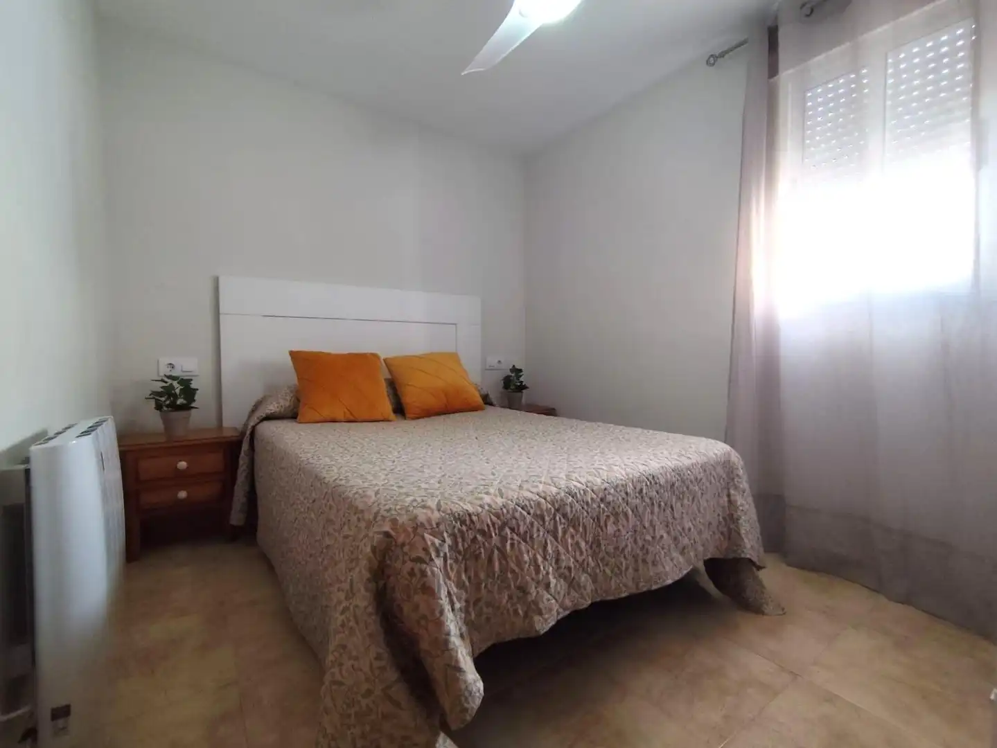 Flat for rent in Los Pinos - El Pilar