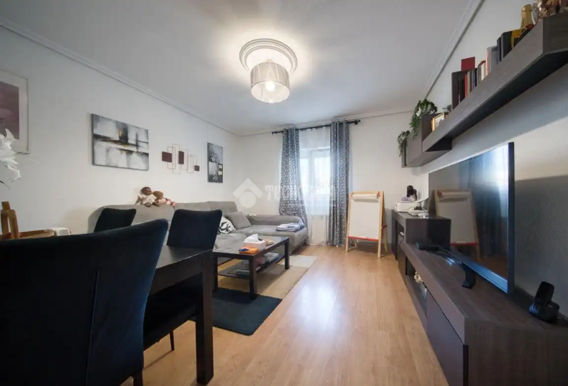 Sala d'estar de Pis en venda en Cuatro de Marzo