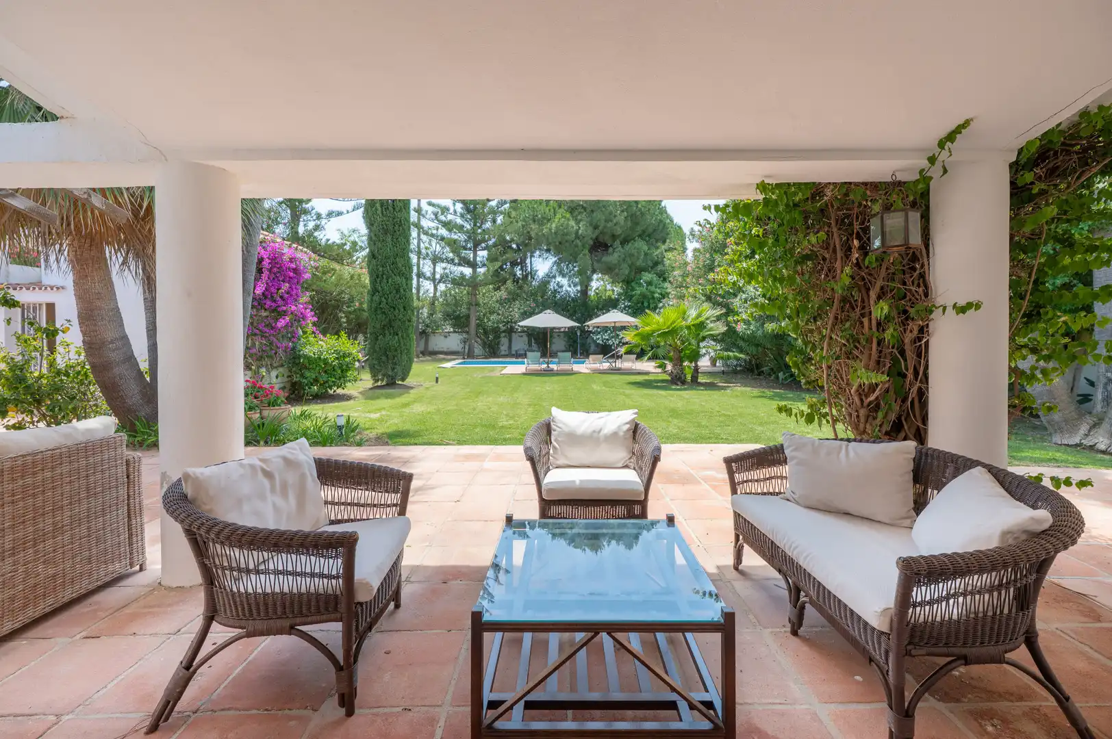 Casa amb piscina en venda a San Pedro de Alcántara, imagen 2