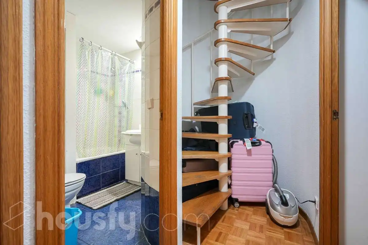 Bedroom of Flat for sale in Madrid  with Air Conditioner, Heating and Terrace