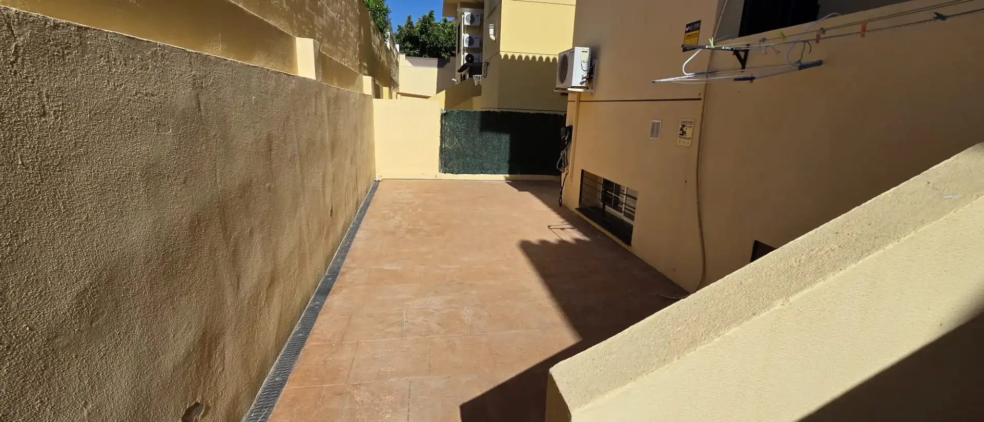 Terrassa de Casa adosada en venda en Alhaurín de la Torre amb Aire condicionat, Jardí privat i Terrassa