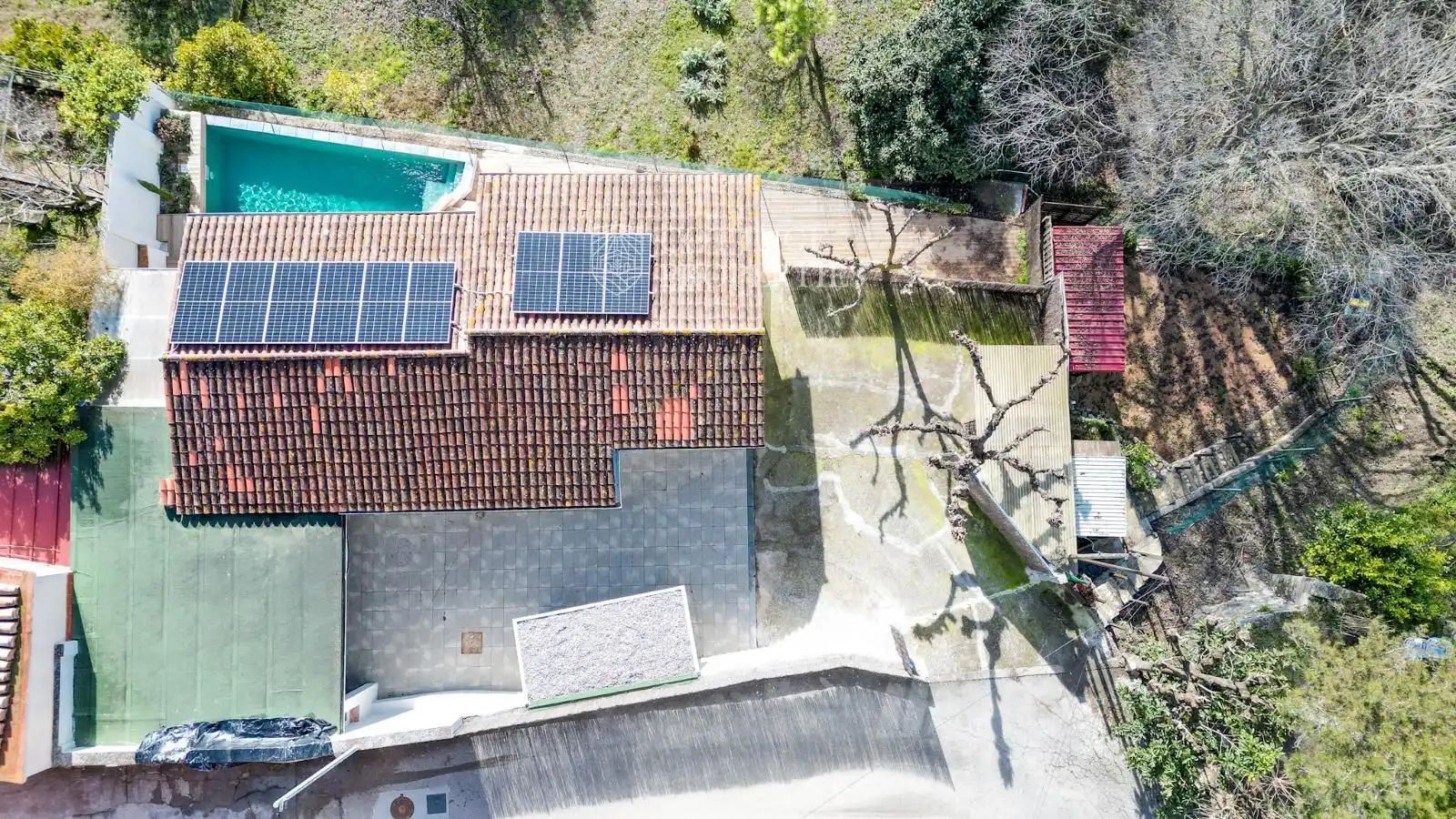 Swimming pool of Houses for sale in Banyoles  with Air Conditioner, Swimming Pool and Alarm
