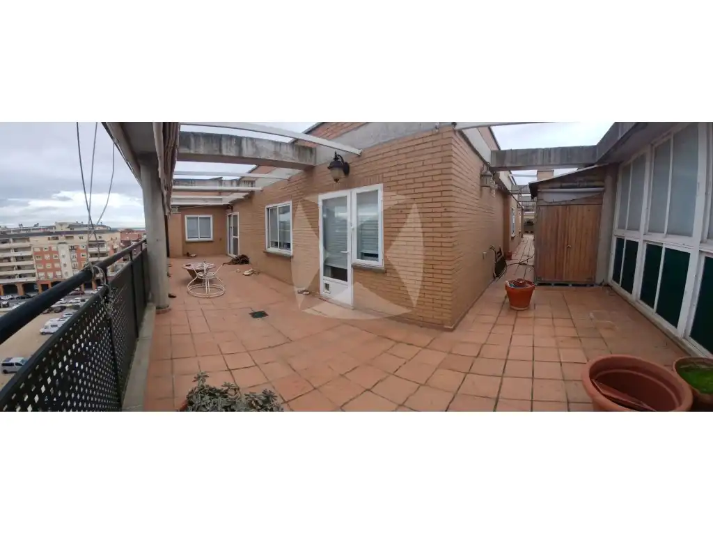 Ático en venta en Paseo Condes de Barcelona, Maria Auxiliadora - Barriada de Llera