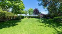 Jardí de Casa o xalet en venda en Sant Quirze del Vallès amb Aire condicionat, Terrassa i Piscina