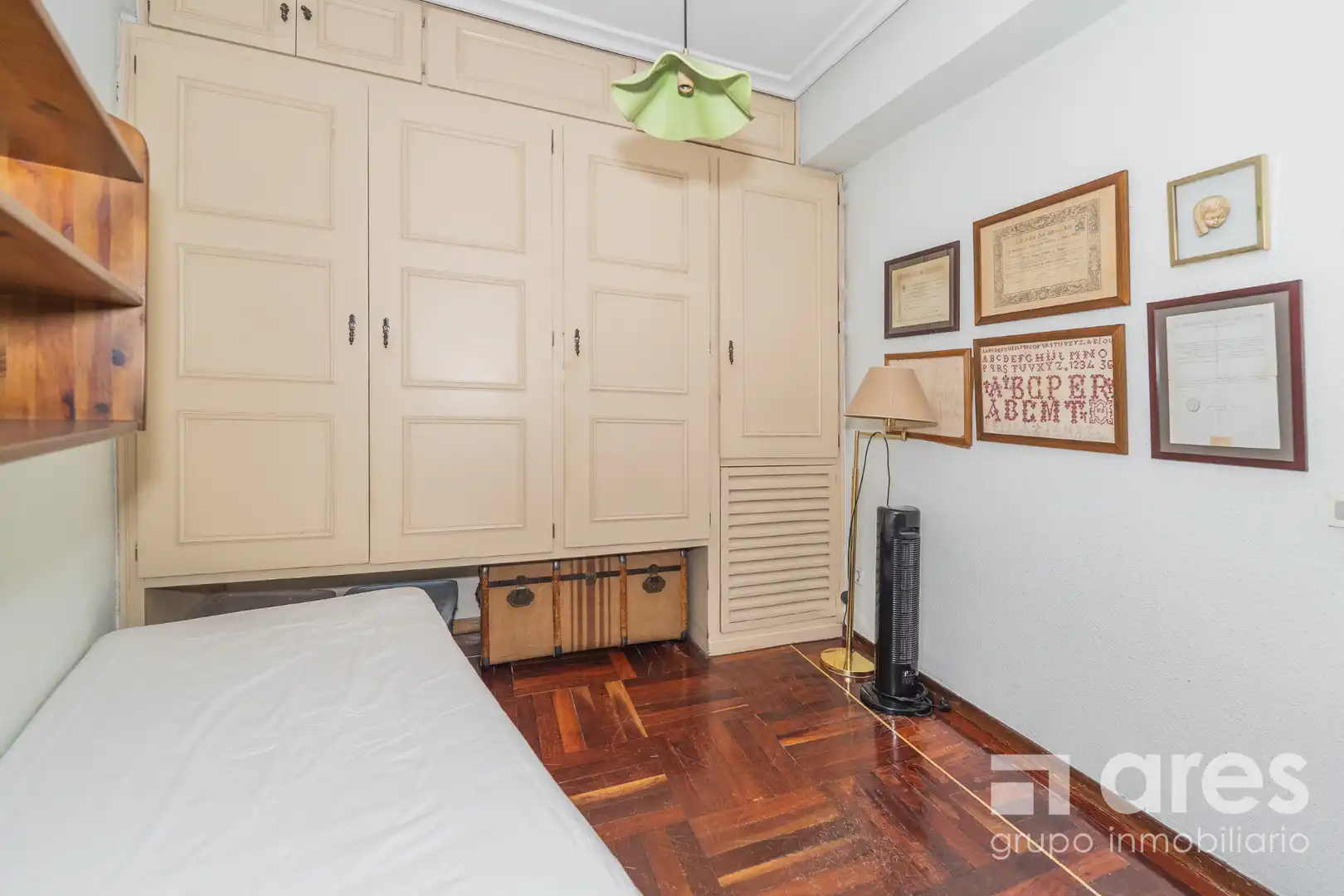 Schlafzimmer von Wohnung zum Verkauf in Madrid mit Heizung