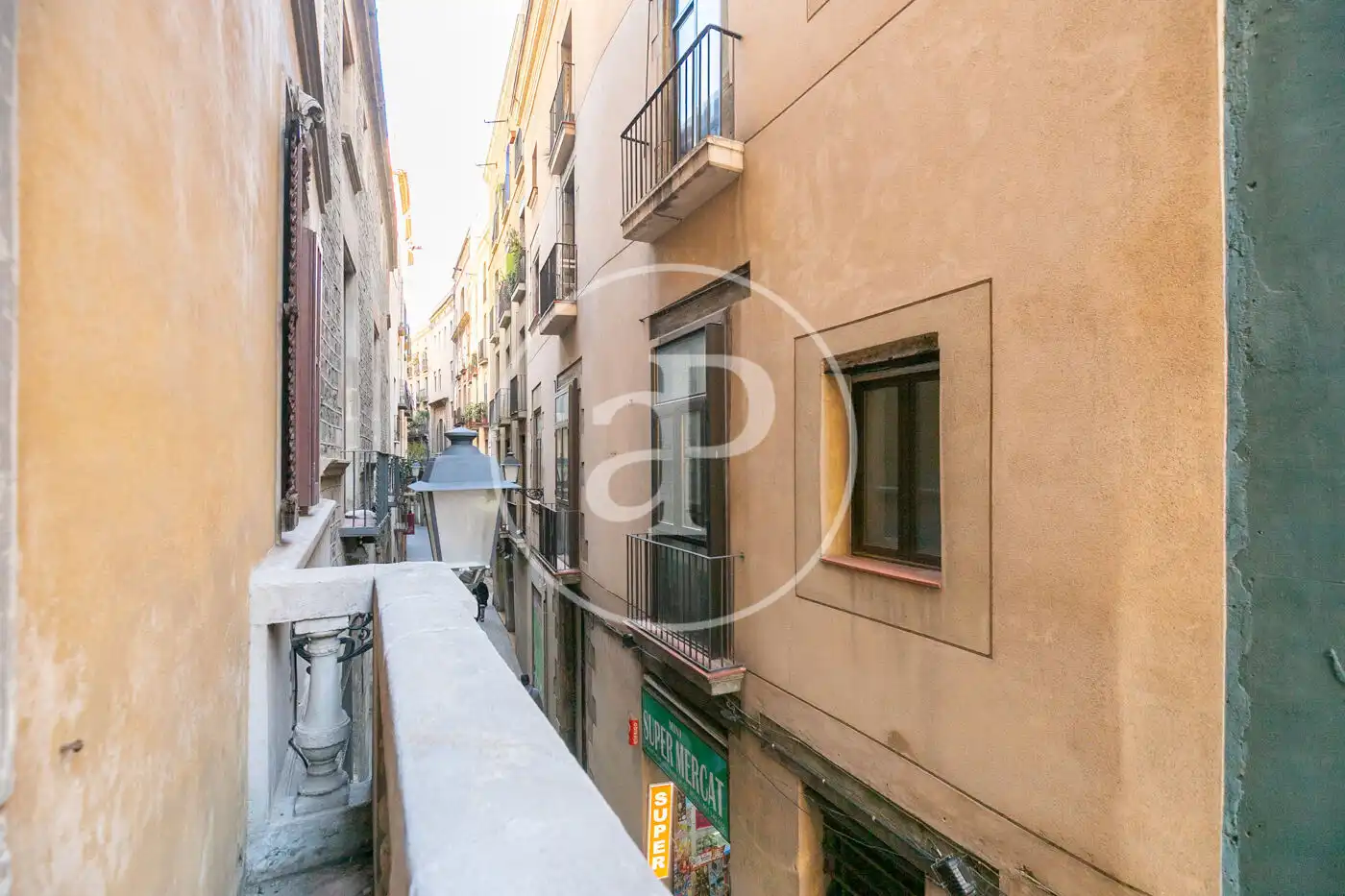 Vista exterior de Piso en venta en Barcelona con Aire acondicionado, Calefacción y Jardín privado