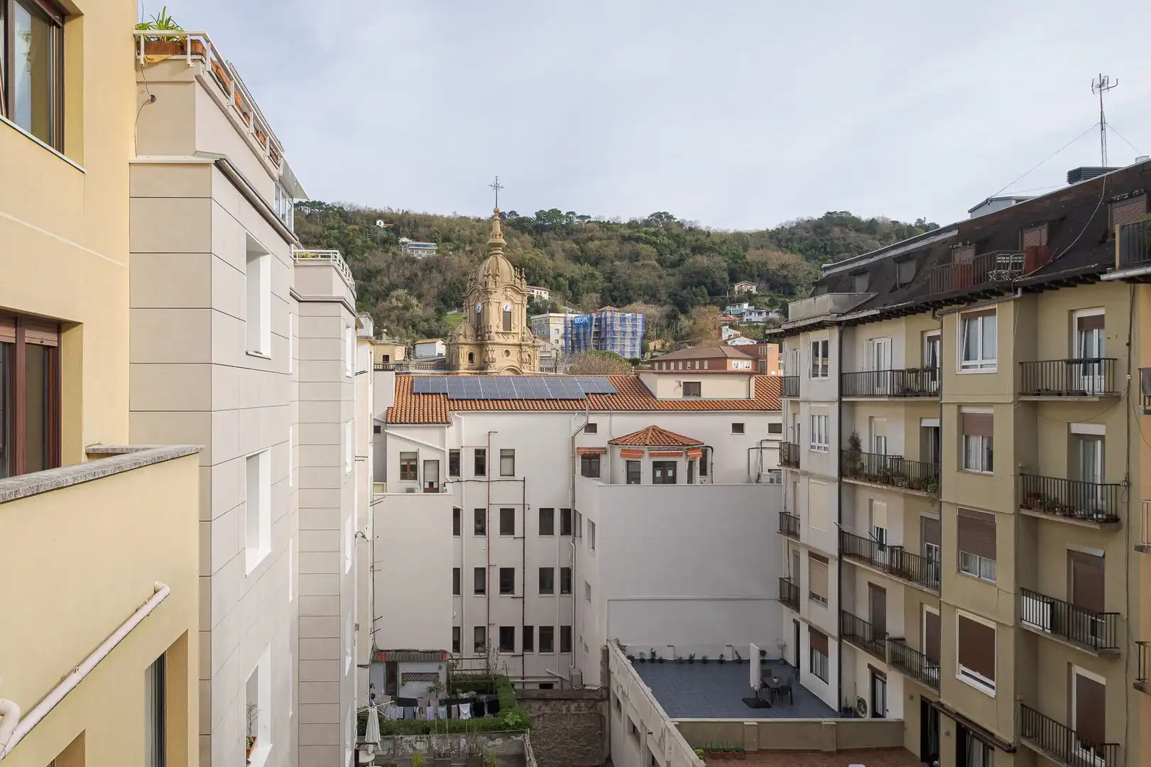 Exterior view of Flat for sale in Donostia - San Sebastián   with Heating and Terrace