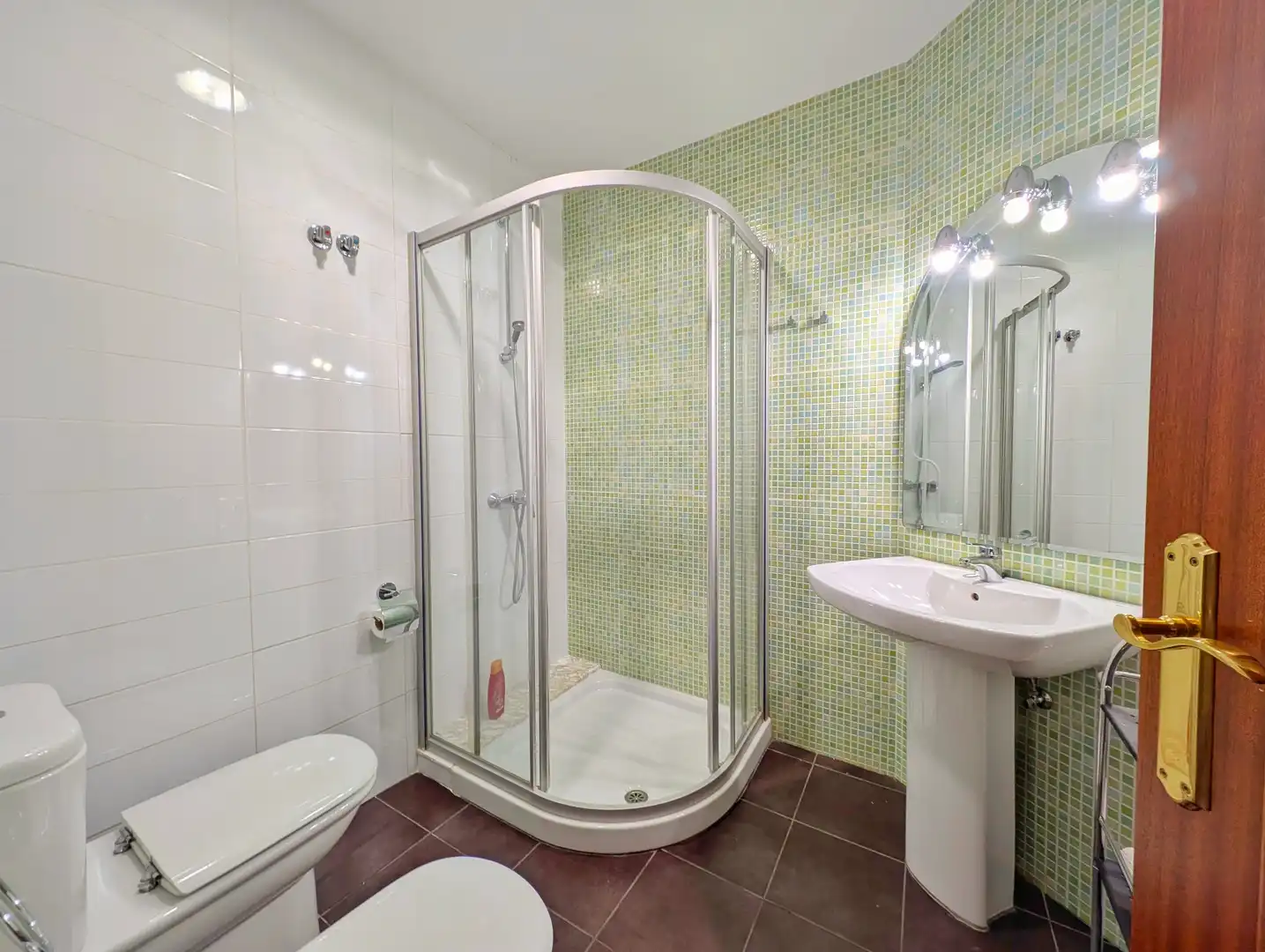 Bathroom of Houses for sale in Zorraquín  with Heating, Parquet flooring and Terrace