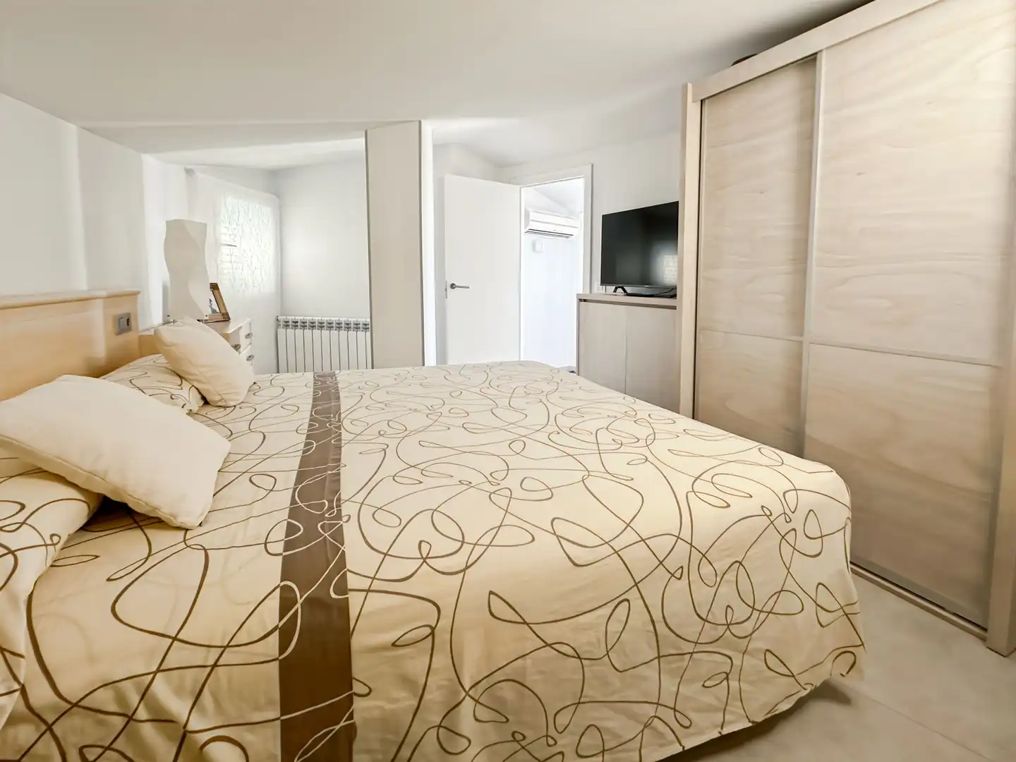 Dormitori de Dúplex en venda en L'Escala amb Aire condicionat, Calefacció i Terrassa