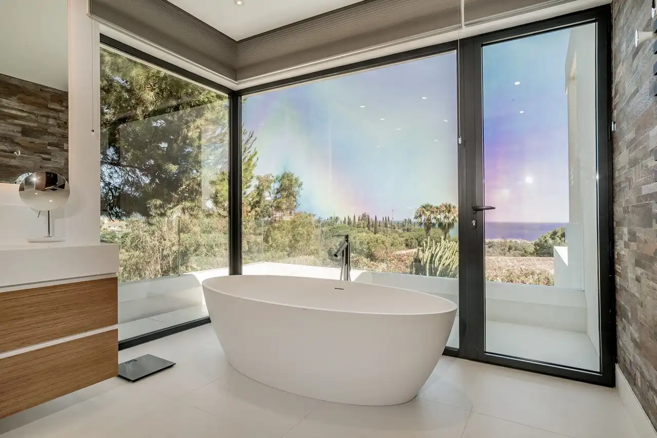 Bathroom of Houses for sale in Marbella  with Air Conditioner, Heating and Private garden