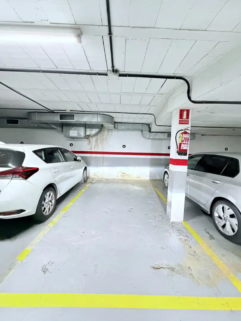 Parking de Ático en venta en Barcelona con Aire acondicionado, Calefacción y Parquet