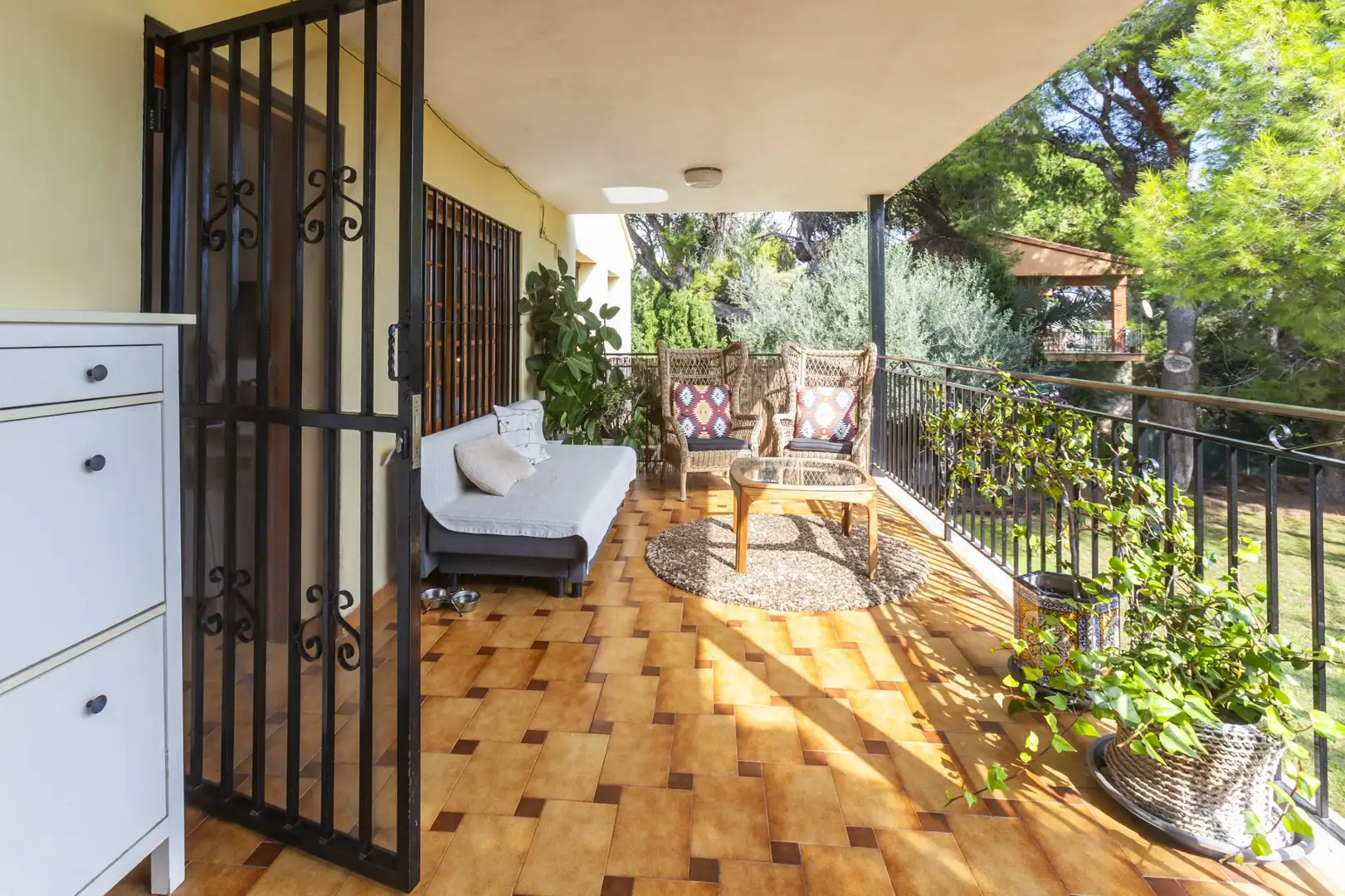 Terrasse von Haus oder Chalet zum Verkauf in Benicasim / Benicàssim mit Klimaanlage, Privatgarten und Terrasse