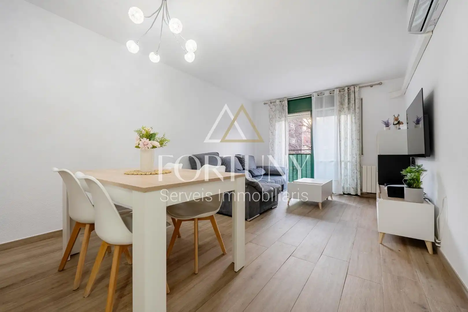 Schlafzimmer von Wohnung zum Verkauf in Reus mit Klimaanlage, Parkett und Terrasse