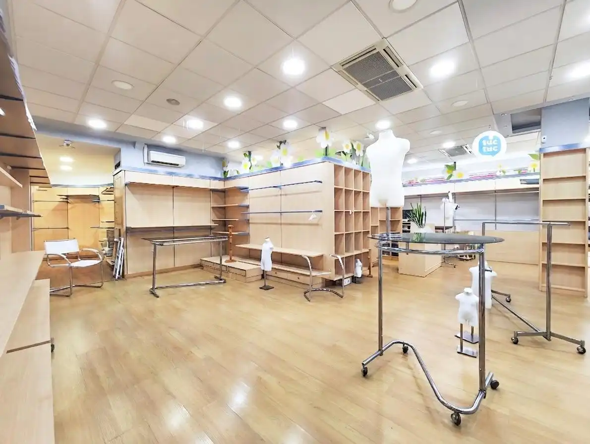 Commercial properties for rent in Puertollano  with Air Conditioner, Parquet flooring and Furnished