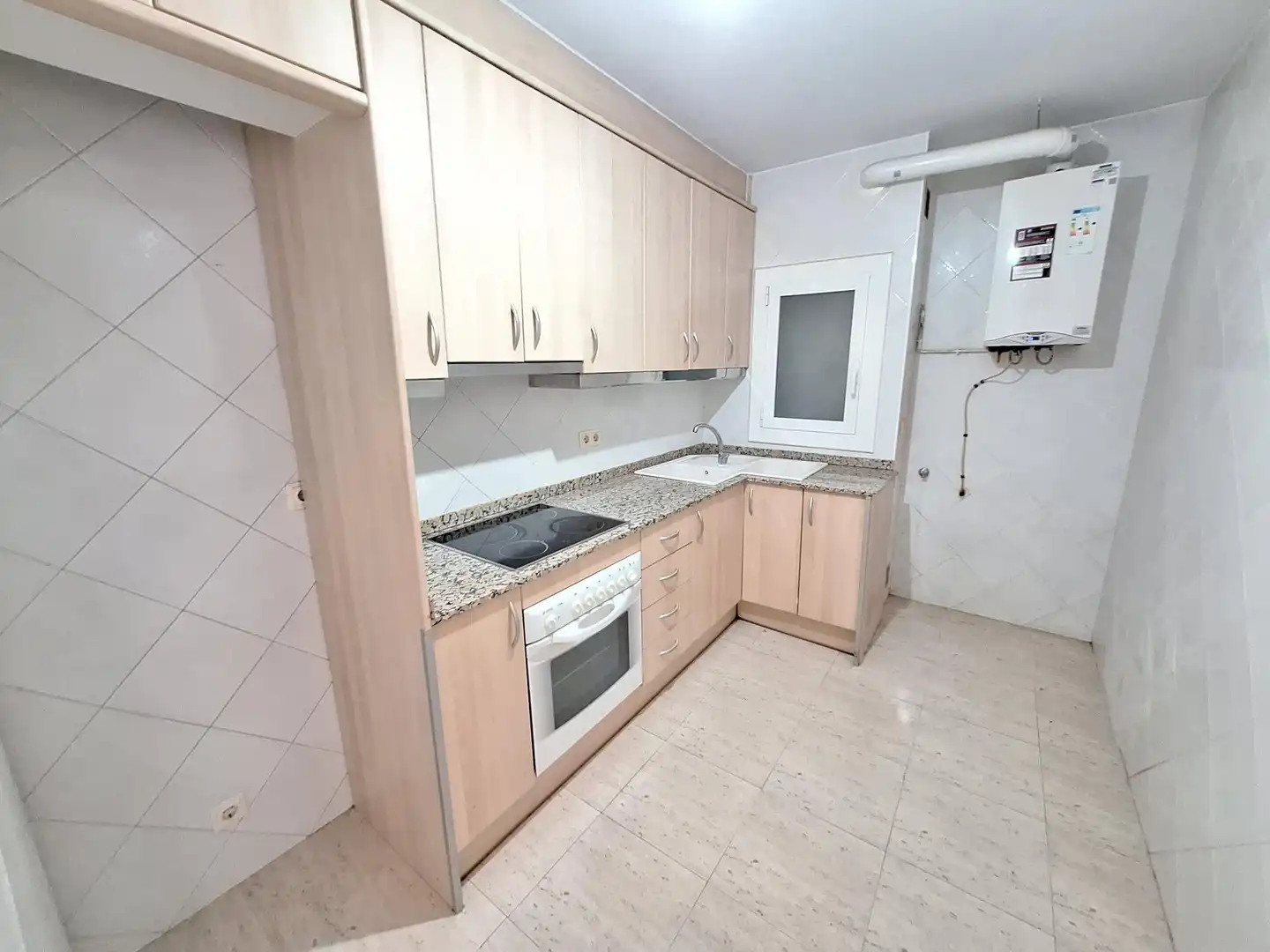 Flat with terrace to rent in Santa Margarida de Montbui, imagen 10