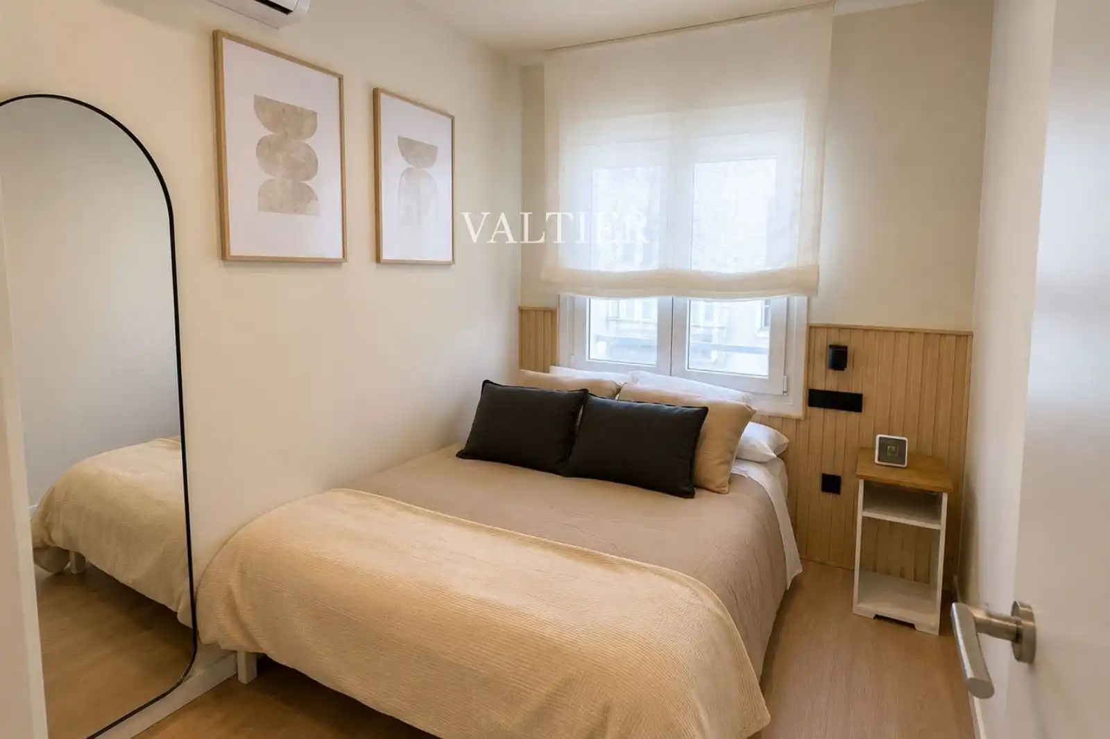 Bedroom of Flat for rent in Madrid  with Air Conditioner, Heating and Furnished