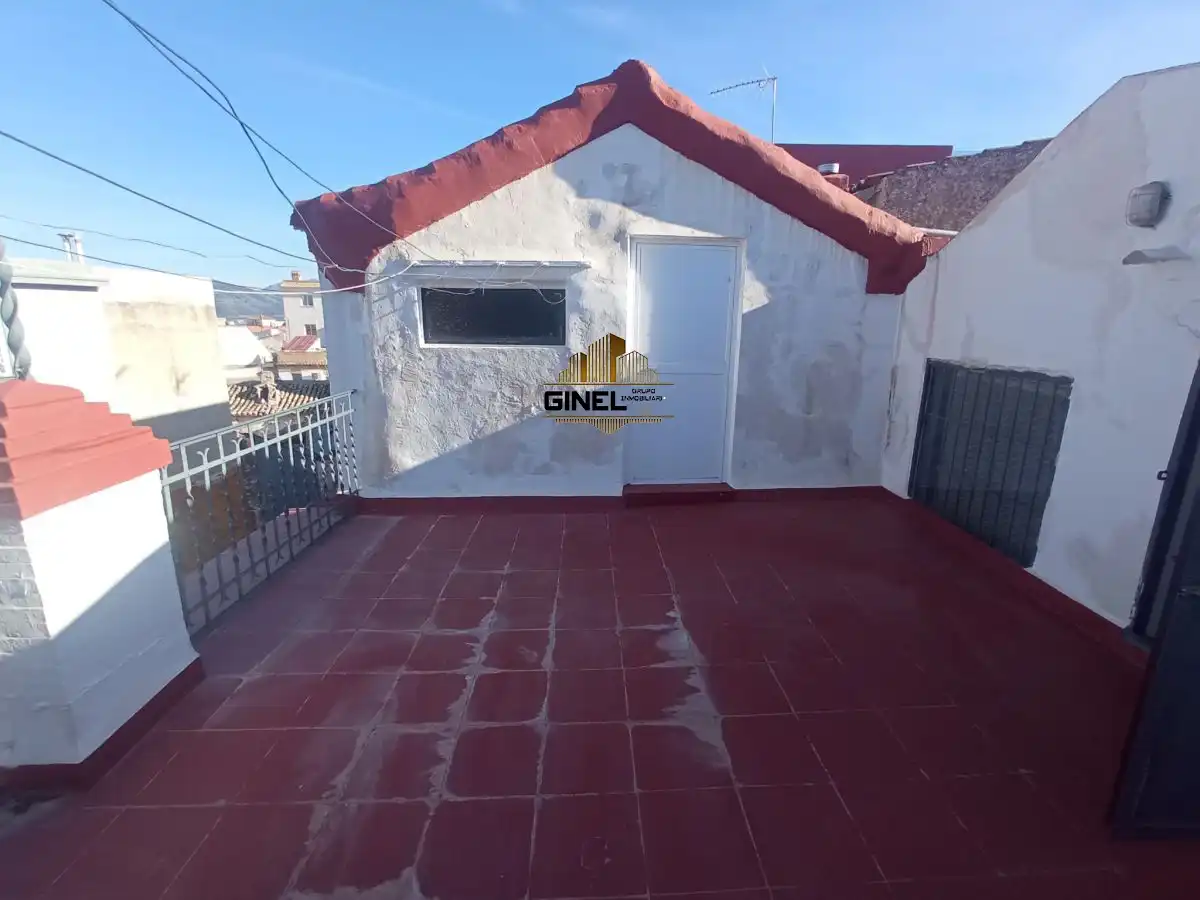 Casa amb terrassa en venda a Ctra. Circunvalación - La Magdalena, imagen 2