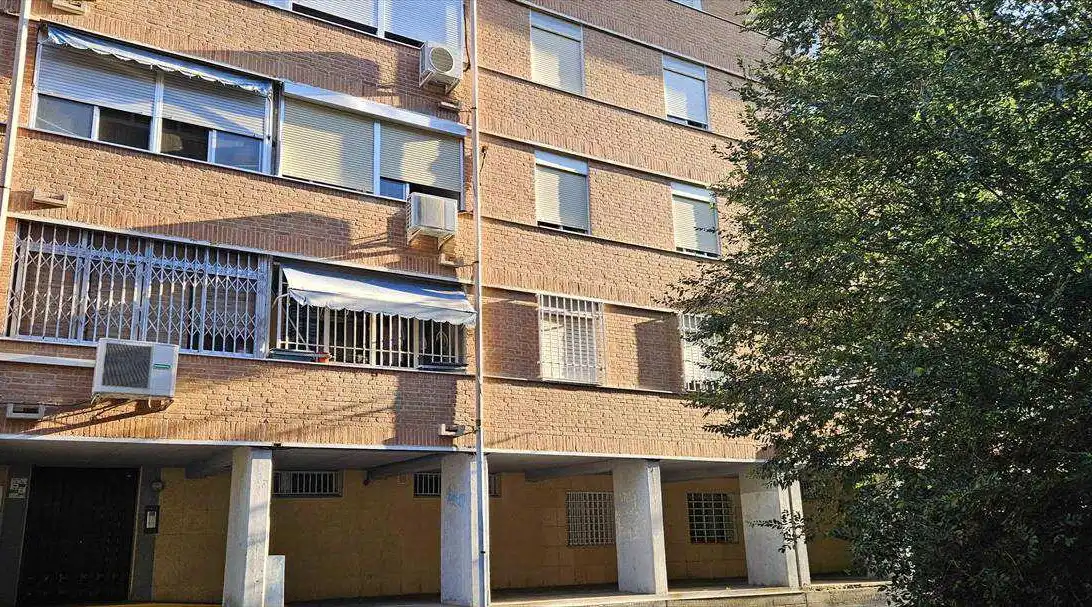 Vista exterior de Pis en venda en Alcalá de Henares