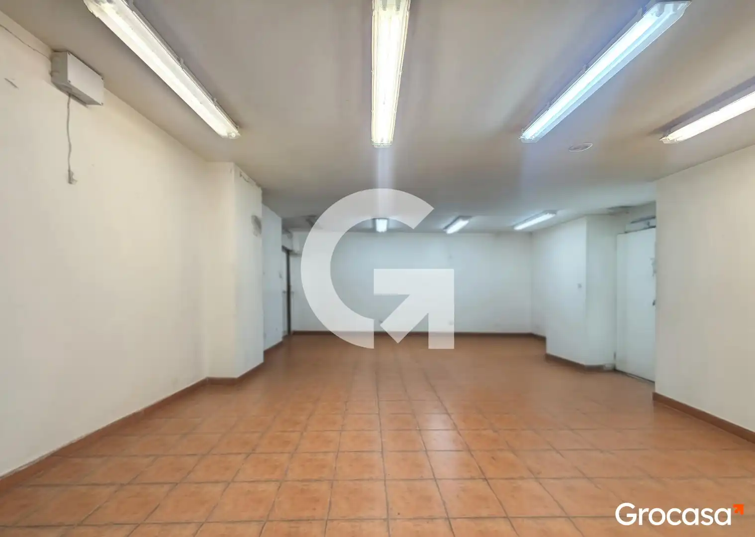 Local comercial en venda a CL JOAN FERNANDEZ, imagen 2