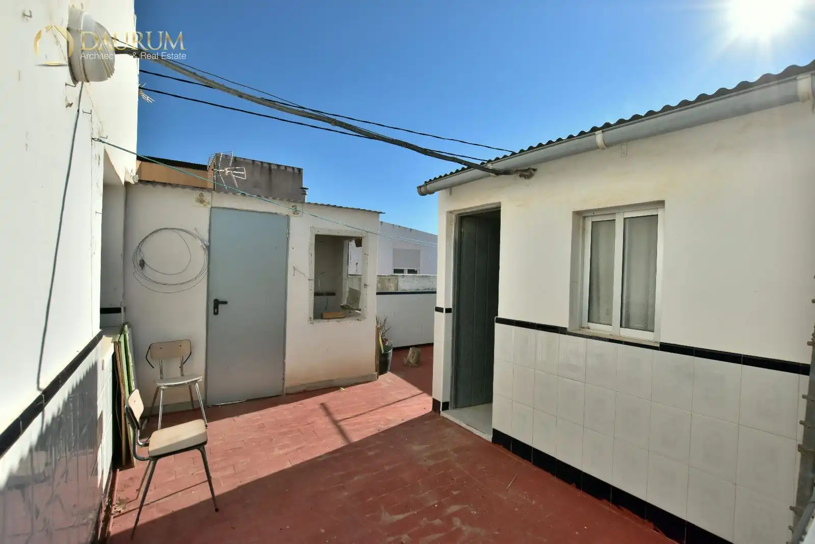 Vista exterior de Casa o chalet en venta en Elda con Calefacción