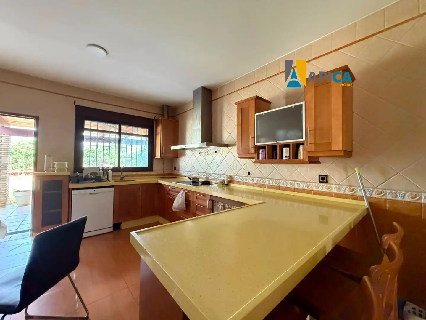 Cocina de Casa o chalet en venta en Chiclana de la Frontera con Aire acondicionado, Terraza y Trastero